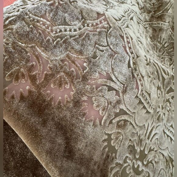 Chelsea and Violet tone on tone Olive velvet flocked fully lined  dress EUC SZ M - Picture 4 of 15